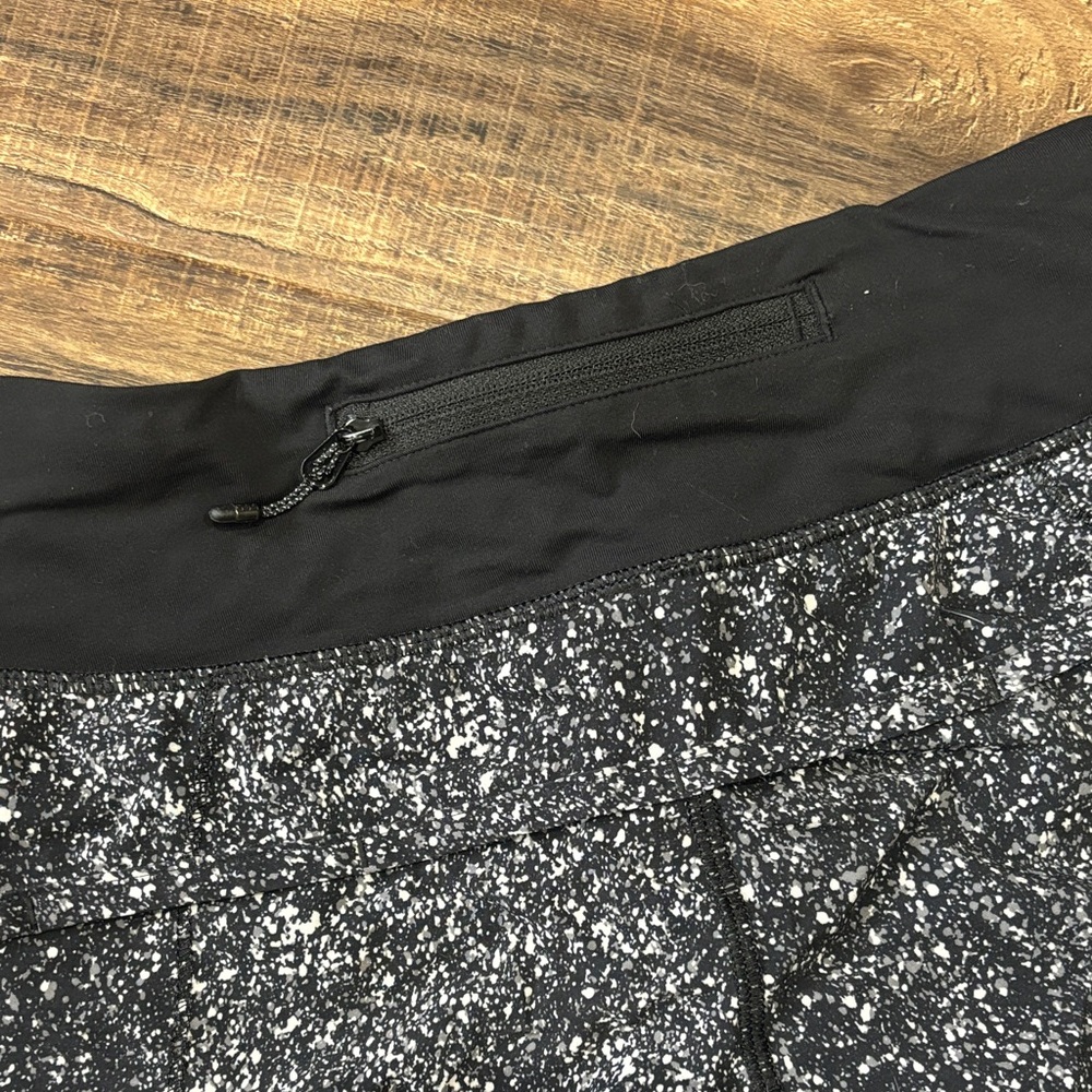 Lululemon Speed Up Shorts - Picture 2 of 3